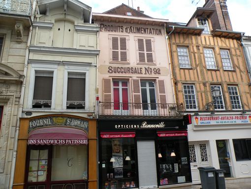  façades, rue Clémenceau